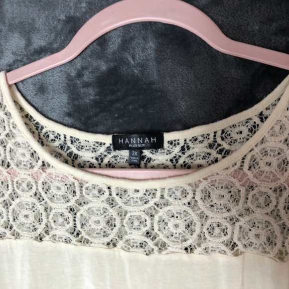 White Lace Sleeve Yolk & Hem Top Size 2x - Picture 3 of 5